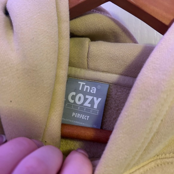 TNA perfect hoodie size M - Picture 4 of 4